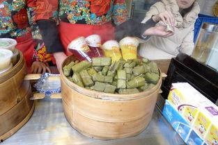 小巷人家邻里吃瓜,小巷人家共享吃瓜时光